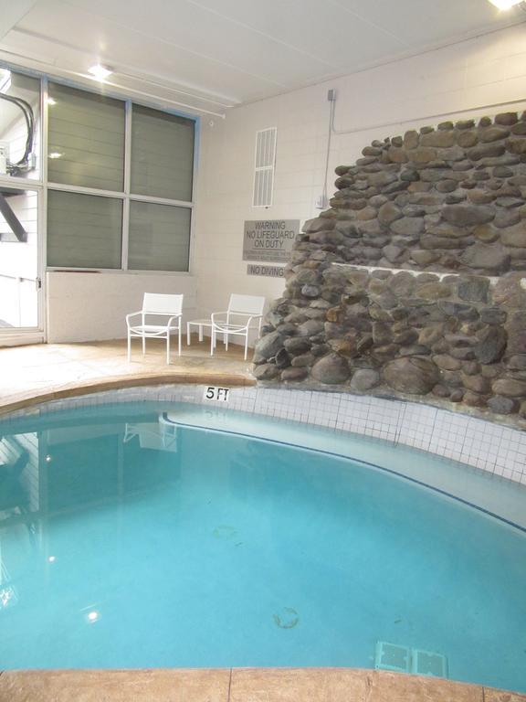 Country Inn & Suites Downtown Convention Center By Radisson, Gatlinburg, Tn Екстериор снимка